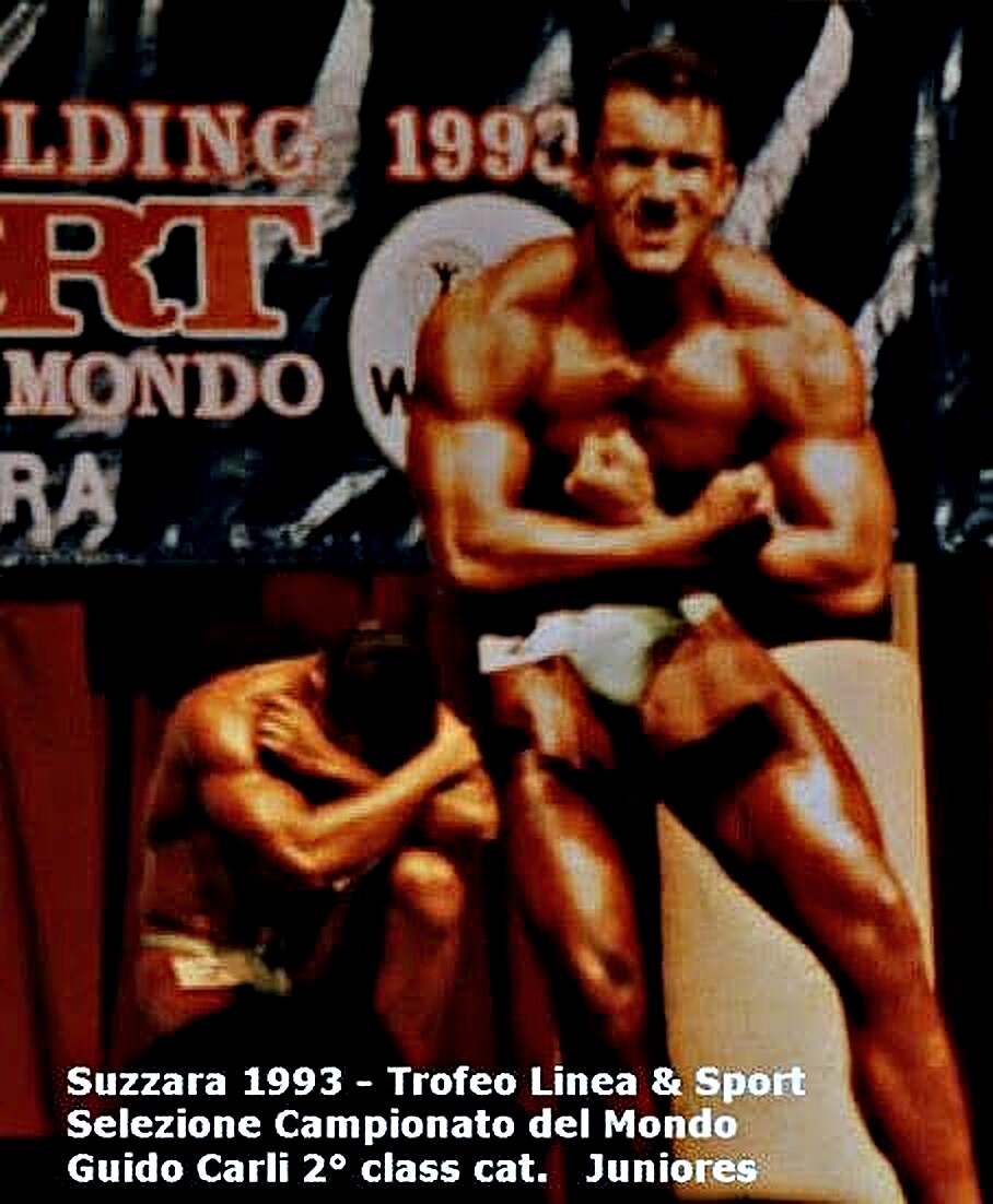 Guido Carli sul palco in posa da culturista al Trofeo Linea e Sport di Suzzara, 1993